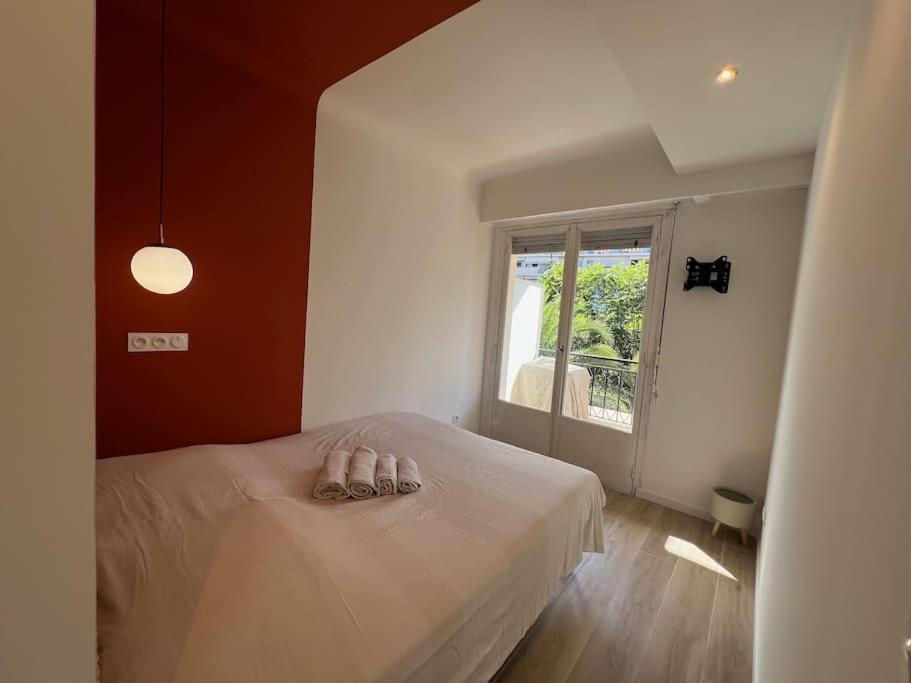 Magnifique T2 Proche Mer Et Ville Refait A Neuf Avec Terrasse Menton Exterior photo